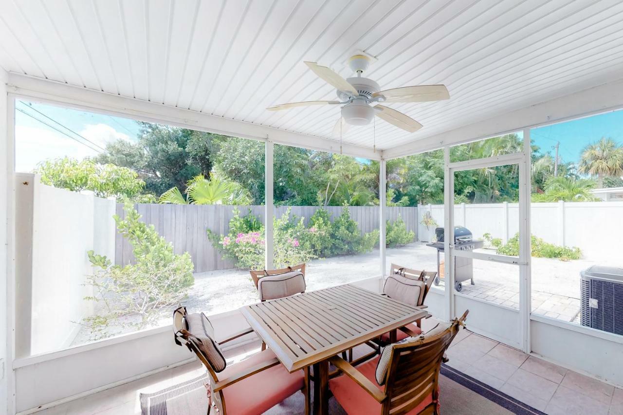 Blue Wave Villa West Anna Maria Bagian luar foto