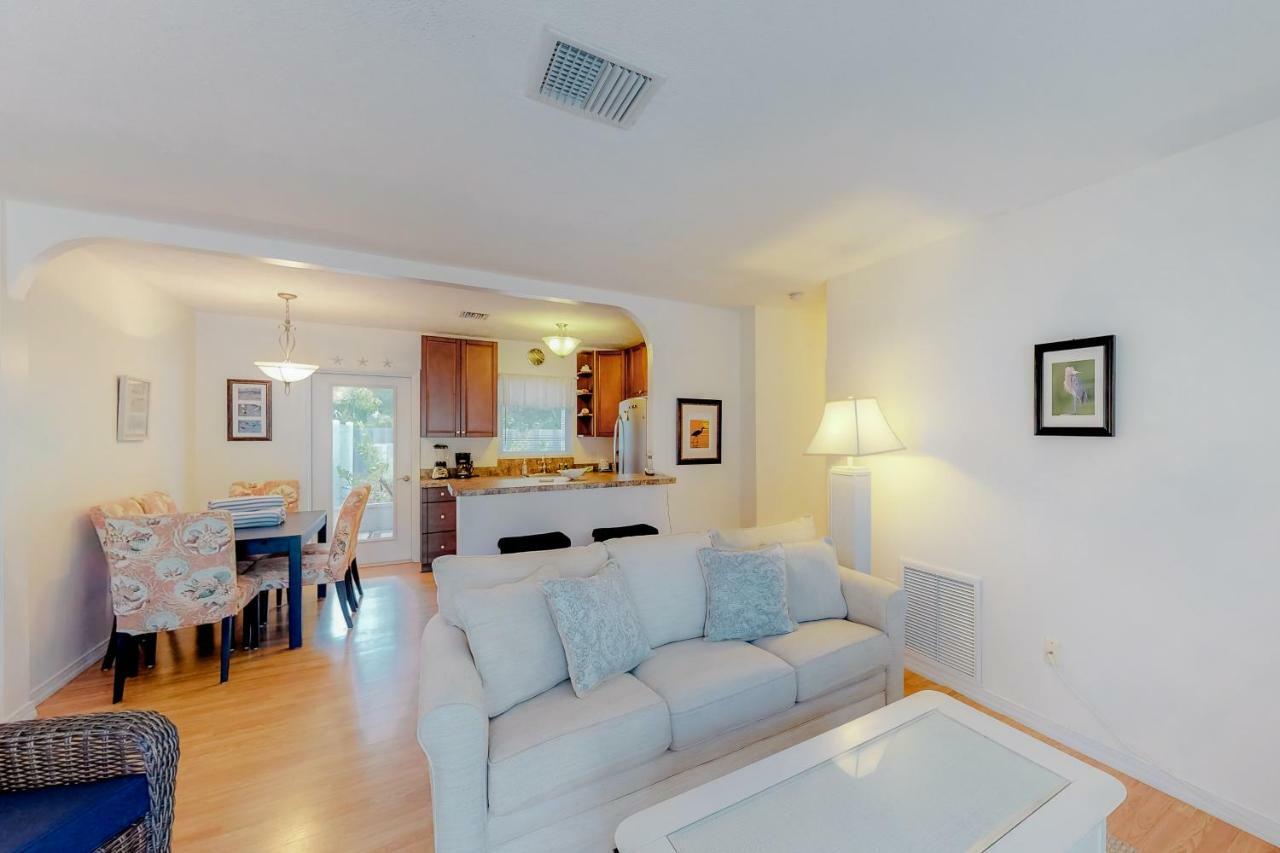 Blue Wave Villa West Anna Maria Bagian luar foto